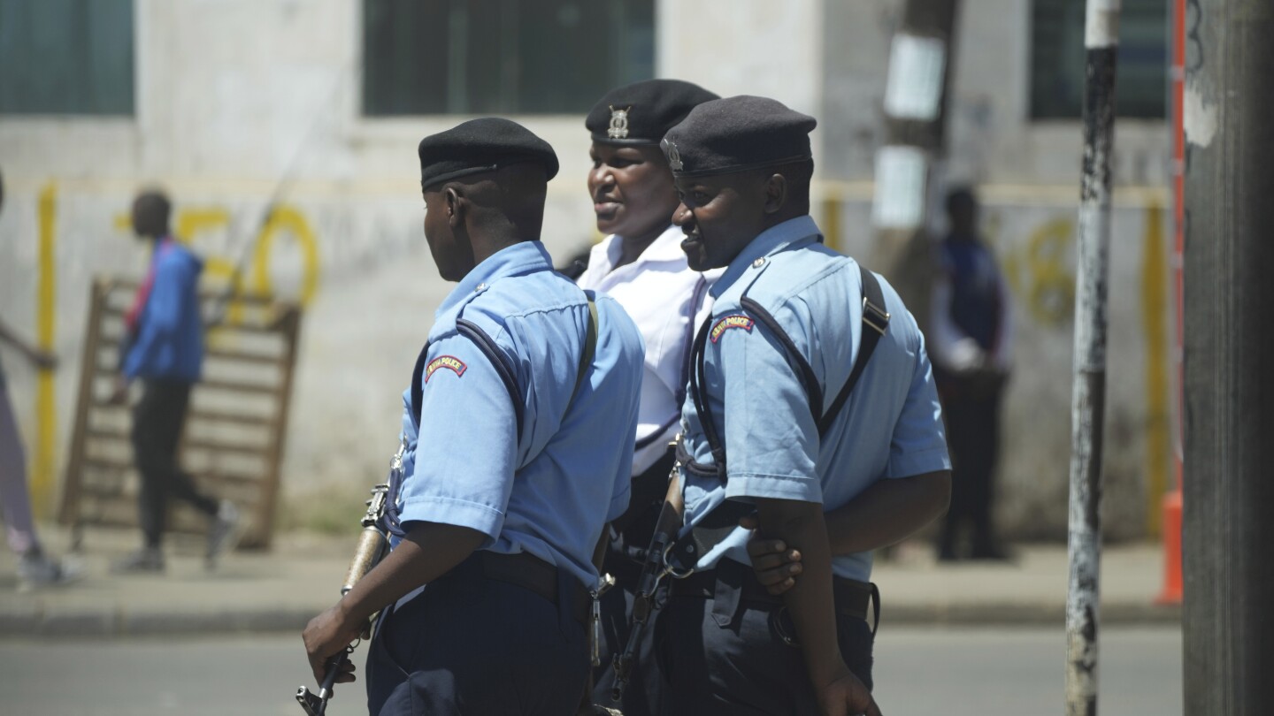 Президентът на Кения потвърждава ангажимента си да разположи полицейски сили в Хаити, за да помогне за потушаването на груповото насилие