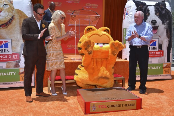 From left, Chris Pratt, Hannah Waddingham, Garfield and Jim Davis attend the premiere of "The Garfield Movie" on Sunday, May 19, 2024, at TCL Chinese Theater in Los Angeles. (Photo by Jordan Strauss/Invision/AP)