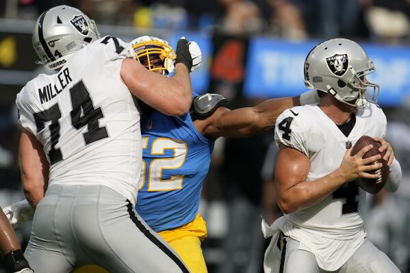 Los Angeles Chargers linebacker Khalil Mack (52) against the