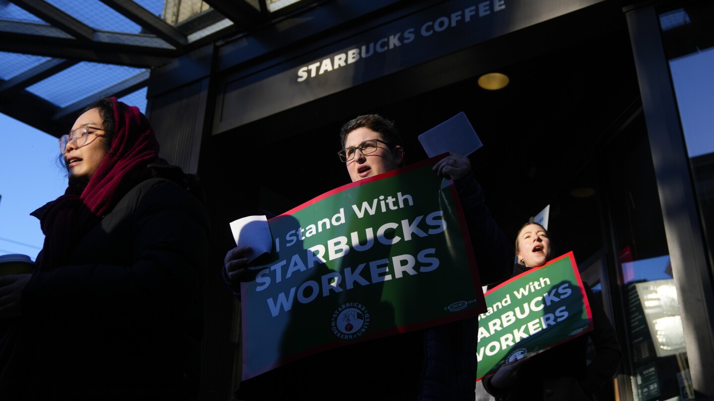 Starbucks и профсъюзът организиращ своите работници в САЩ заявиха във
