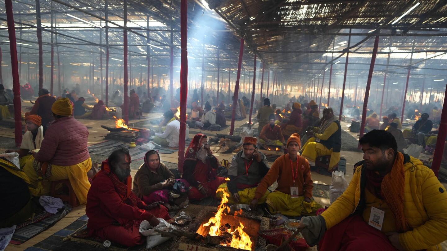 Ayodhya : Modi inaugure le temple Ram lors d’un grand événement avant les élections en Inde