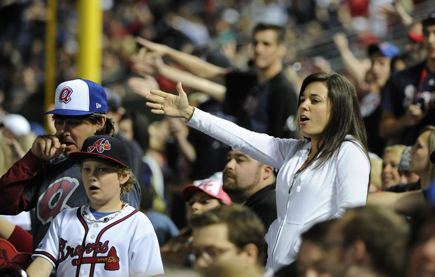 Braves' 'tomahawk chop' in the World Series spotlight in Atlanta - The  Washington Post