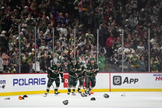 Stars shut out Wild, take 3-2 series lead