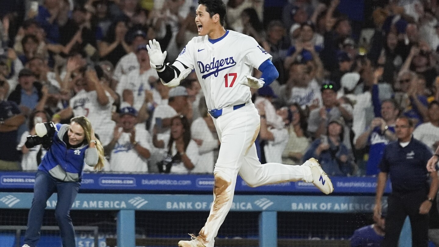 Shohei Ohtani: Dodgers-Star ist der schnellste Spieler, der in der Geschichte der Major League Baseball eine 40-40-Saison erreicht