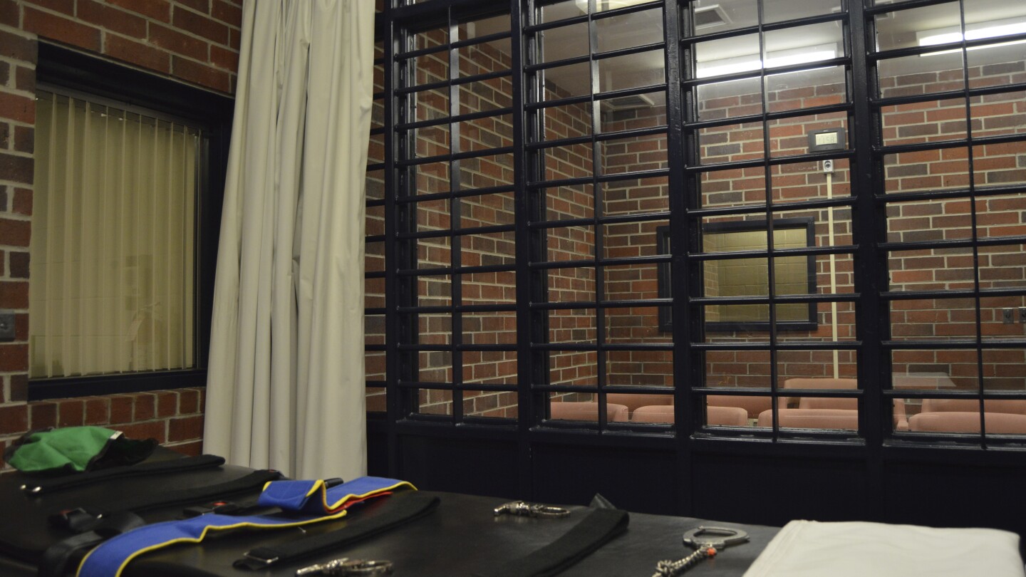 South Carolina inmate chooses to die by lethal injection amid concerns about firing squad
