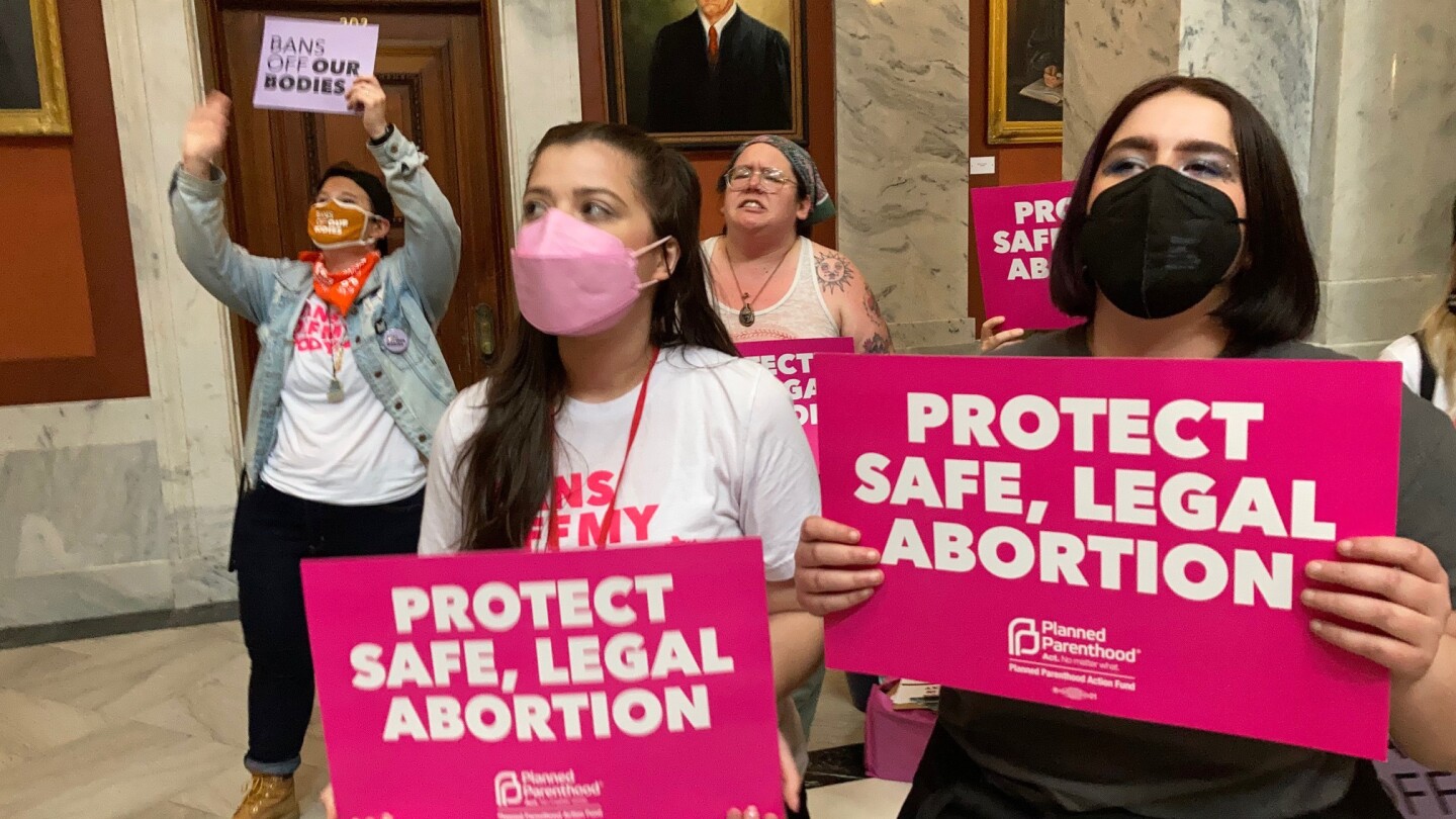 Бременна жена в Кентъки съди за правото си да направи аборт