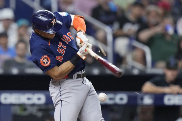 Late homers lift Marlins to series-opening win over Astros