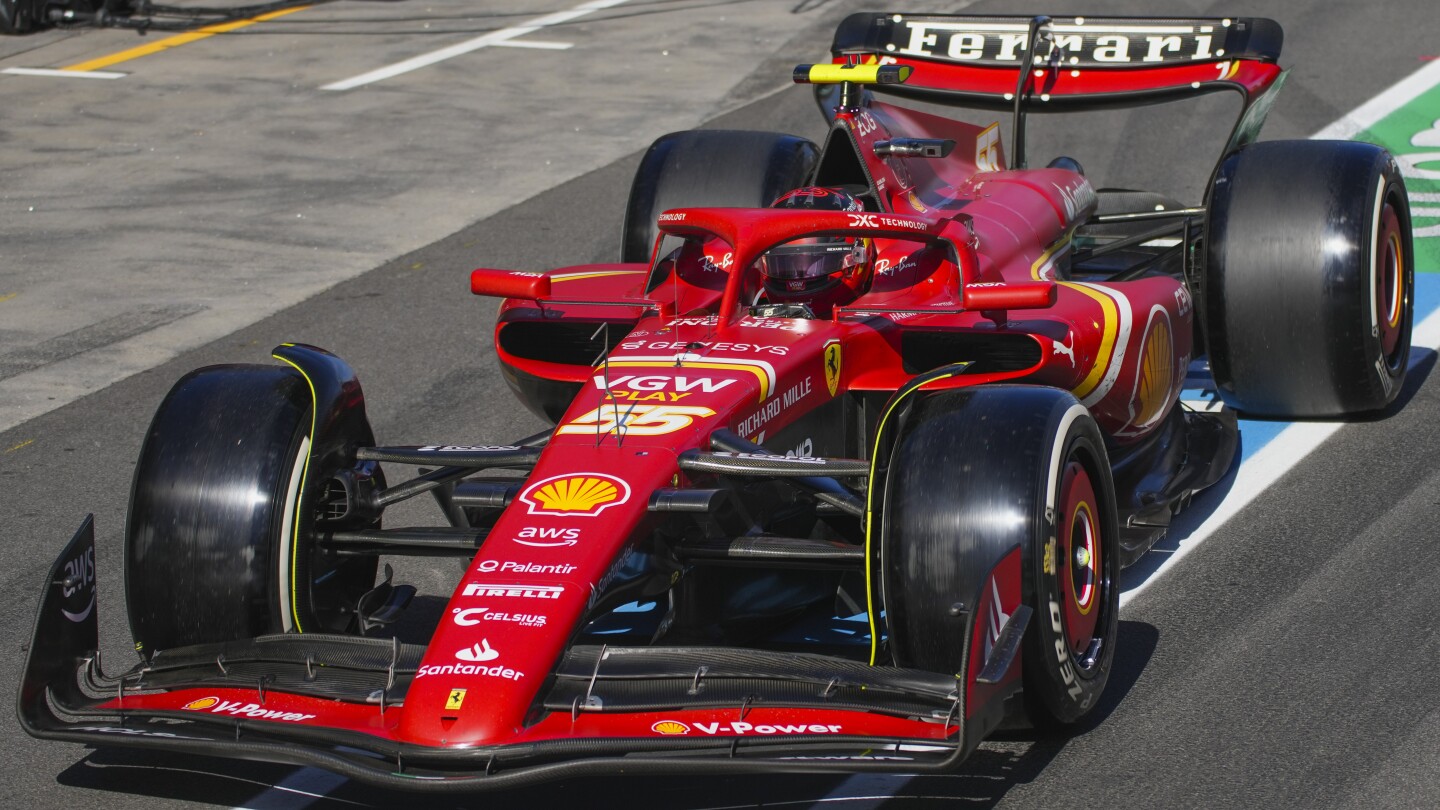 Карлос Сайнц спечели Формула 1 Гран при на Австралия, след като Верстапен се оттегли рано поради пожар в двигателя