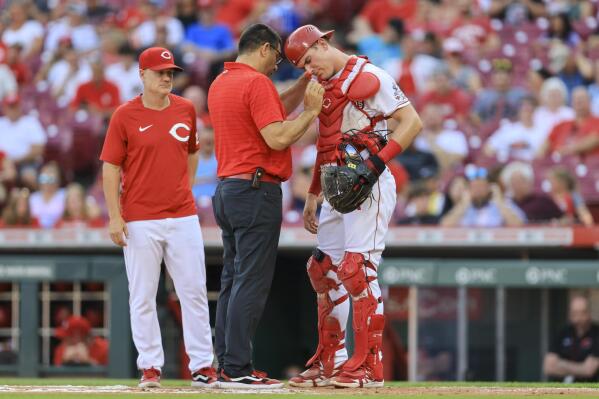 Tyler Naquin, Tyler Stephenson power Cincinnati Reds to series