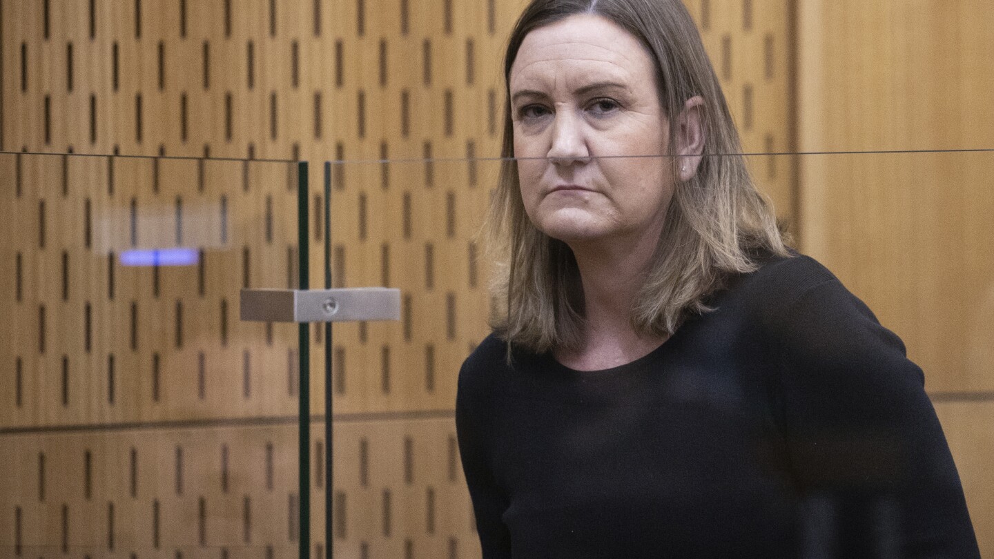 Yeni Zelanda jürisi, annesini üç küçük kızını öldürmekten suçlu buldu.