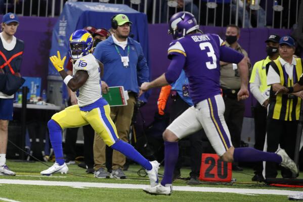 Vikings lose to Rams, lose control of wild-card playoff berth