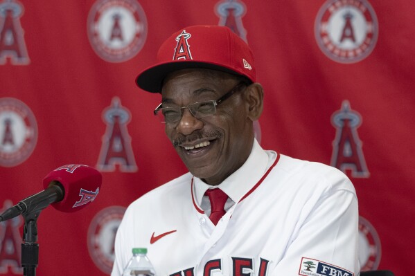 Ron Washington, the new manager of the Los Angeles Angels, smiles during a baseball news conference Wednesday, Nov. 15, 2023, in Anaheim, Calif. The 71-year-old Washington managed the Texas Rangers from 2007-14, winning two AL pennants and going 664–611. (AP Photo/Jae C. Hong)