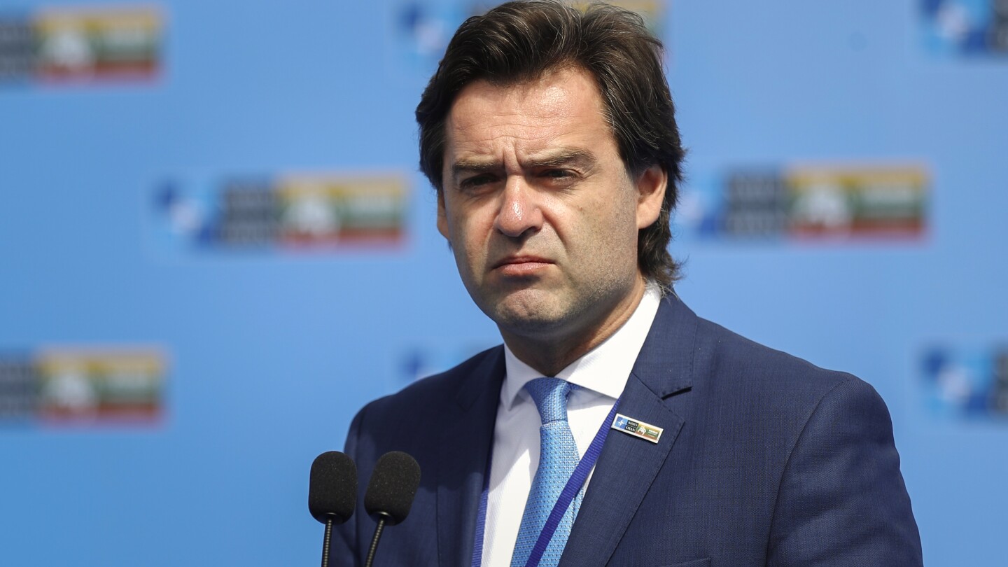 БУКУРЕЩ Румъния AP — Външният министър на Молдова Нику Попеску