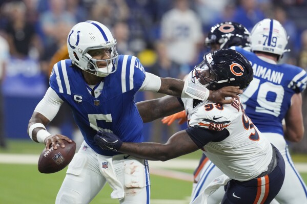 Anthony Richardson focused on improving accuracy following slow start for  Colts | AP News