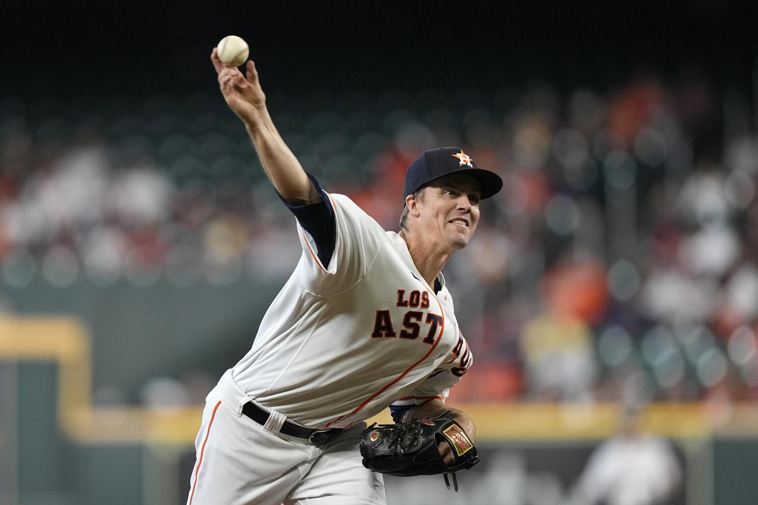 Astros' Zack Greinke scratched from start with neck soreness