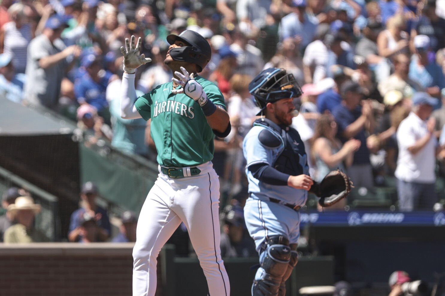 Alejandro Kirk's clutch go-ahead hit gives us win against Astros