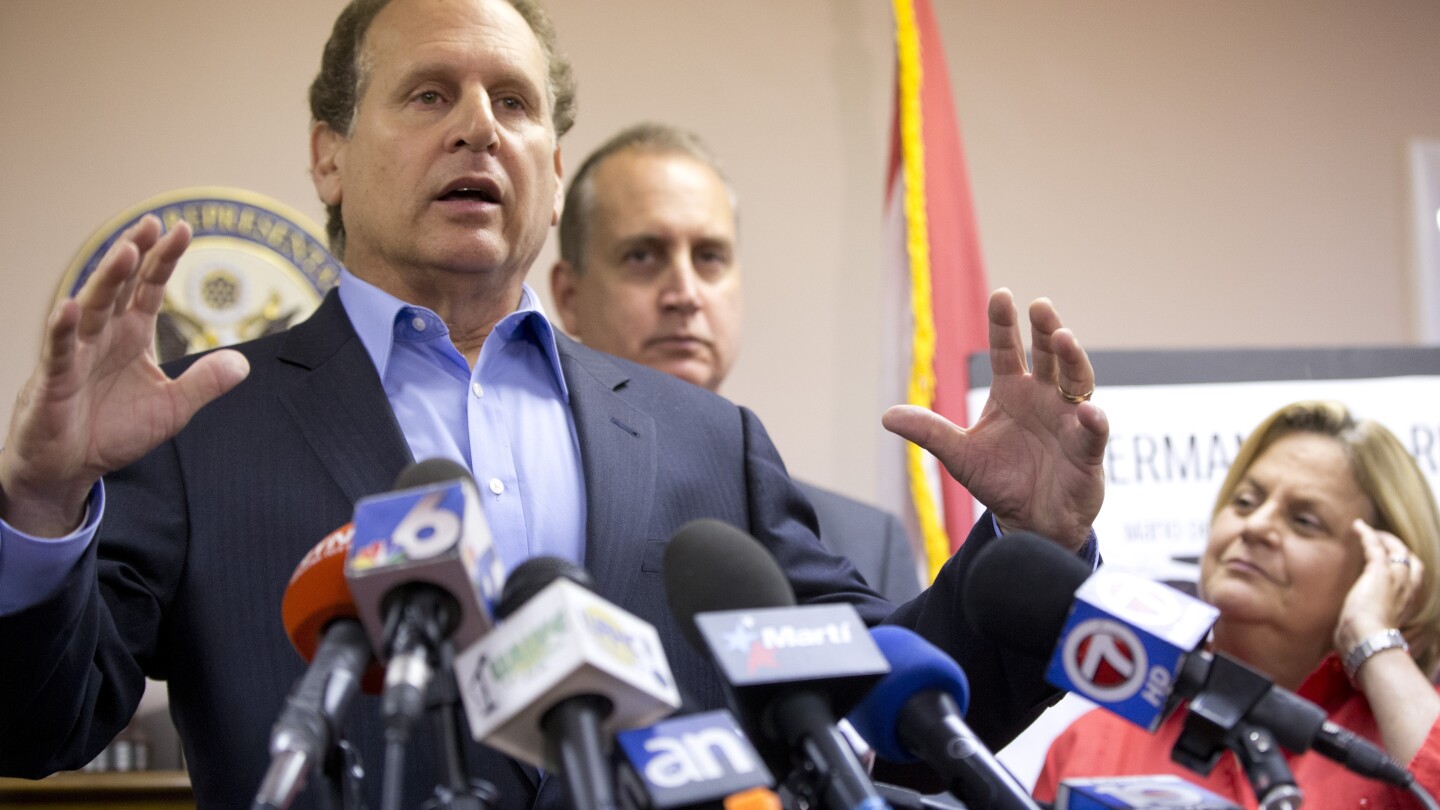 Former US Rep. Lincoln Diaz-Balart, a champion of democracy in Cuba, dies at 70