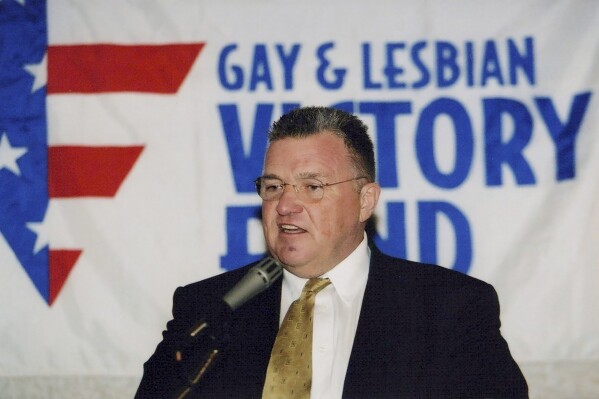 This 2002 photo provided by LGBTQ+ Victory Fund shows David Mixner at the at the Gay & Lesbian Victory Fund’s (now LGBTQ+ Victory Fund’s) Oates-Shrum Leadership Awards in Washington. Mixner, a longtime LGBTQ+ activist who was an adviser to Bill Clinton during his presidential campaign and later called him out over the “Don’t Ask, Don’t Tell” policy regarding gays in the military, has died. He was 77. LGBTQ+ Victory Fund President and CEO Annise Parker says Mixner died Monday, March 11, 2024 at his home in New York City. (LGBTQ+ Victory Fund via AP)