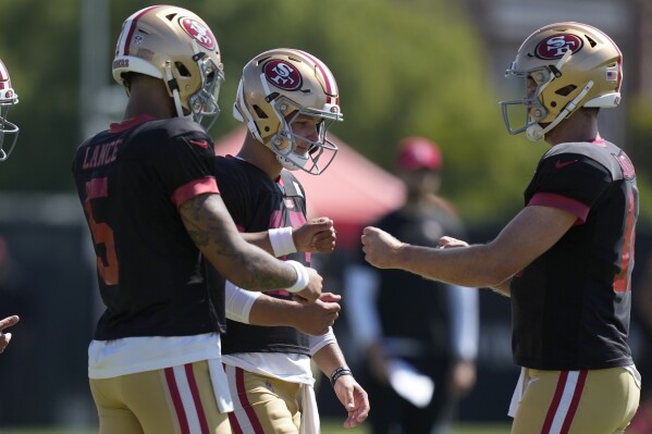 49ers' Brock Purdy has torn ligament in right elbow: Associated Press