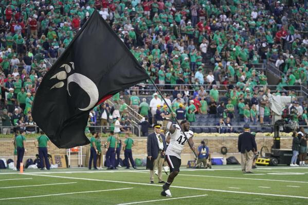 Desmond Ridder, No. 8 Cincinnati beat Miami of Ohio 49-14 - NBC Sports