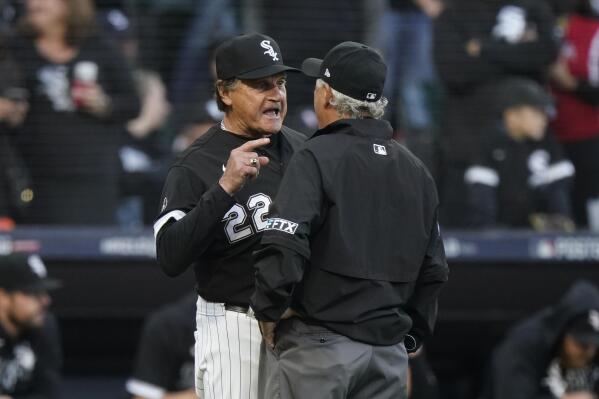 Tony La Russa moves to No. 2 on all-time wins list