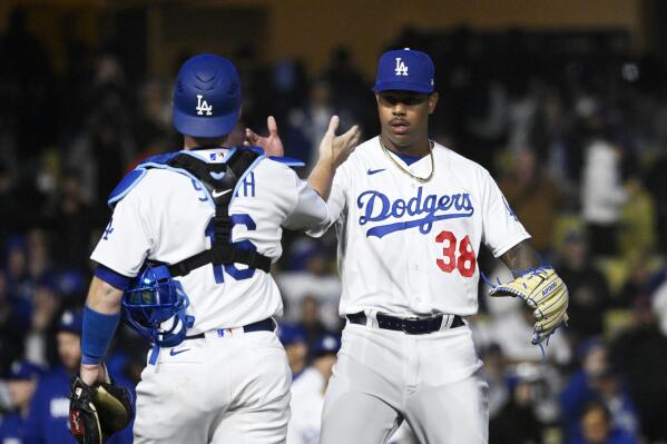 Los Angeles Dodgers' hot streak has celebrities, fans cheering