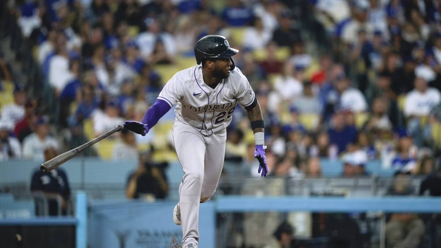 Rockies, outfielder Jurickson Profar agree to one-year deal