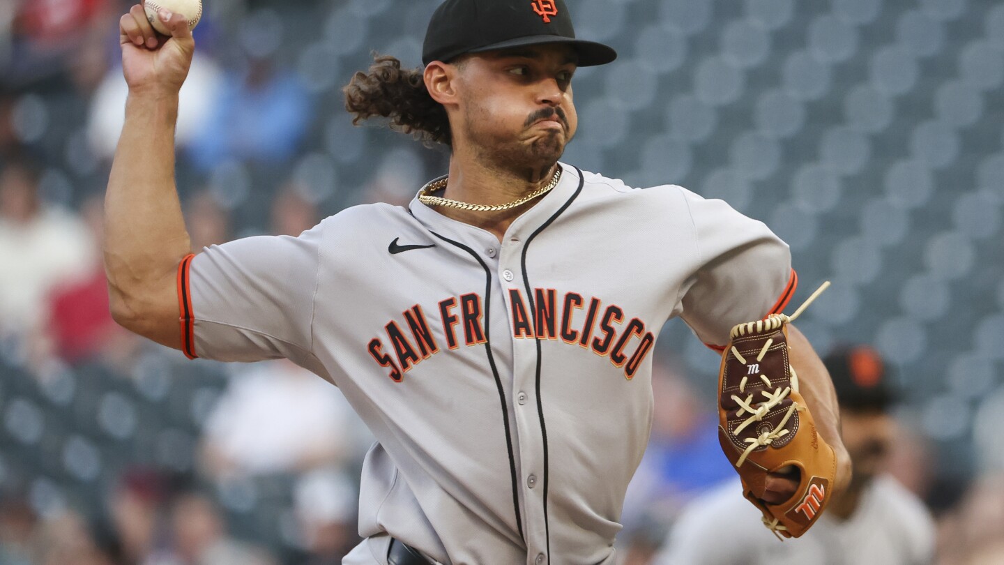 Giants Shift Jordan Hicks to Bullpen, Birdsong to Rotation