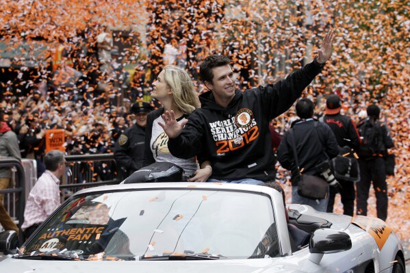 Giants Celebrate Buster Posey Day With a Blast