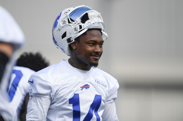 Bills receiver Stefon Diggs says any lingering concerns are water under the  bridge