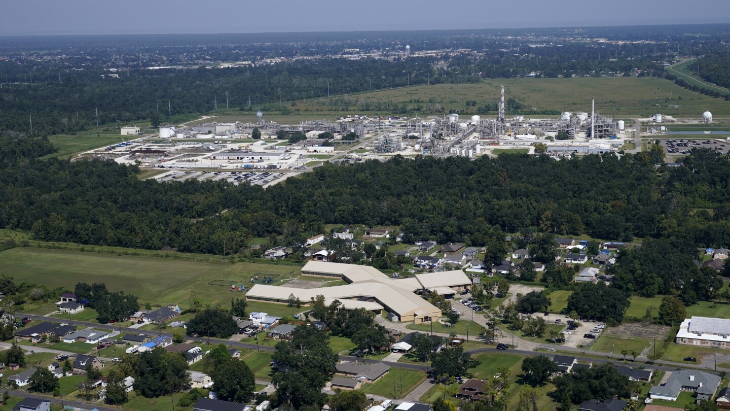 Химическият завод в Луизиана заплашва да затвори, ако крайният срок за емисиите на EPA не бъде смекчен