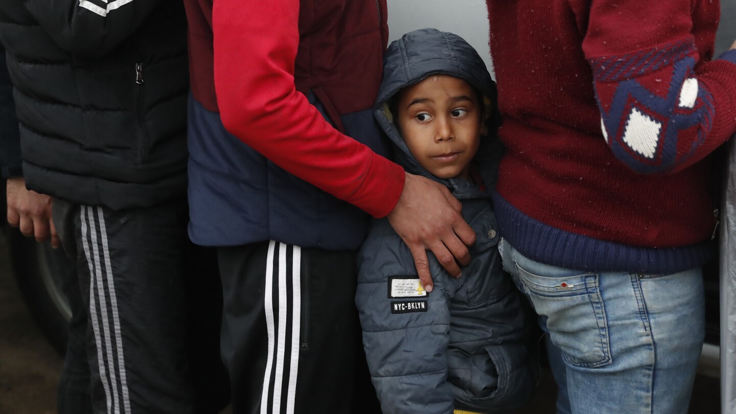 Auditors say it’s hard to tell how Turkey is using EU refugee funds. Some officials aren’t helpful