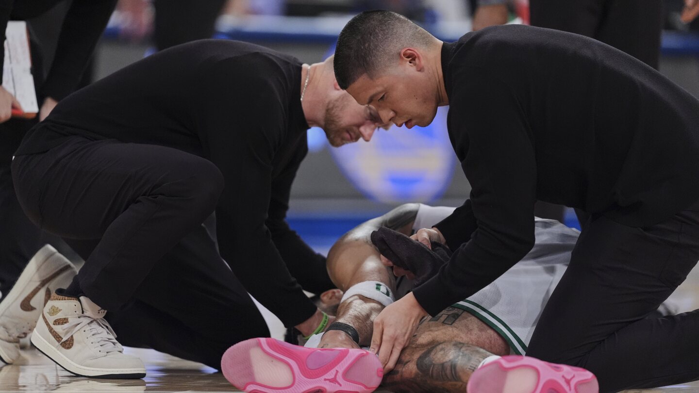 Jayson Tatum carried off floor with right leg injury and Celtics star will have MRI