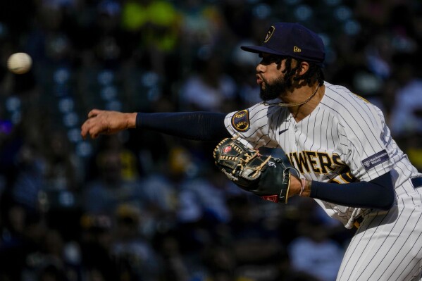 Nationals beat NL Central-leading Brewers 2-1 in 11 innings to