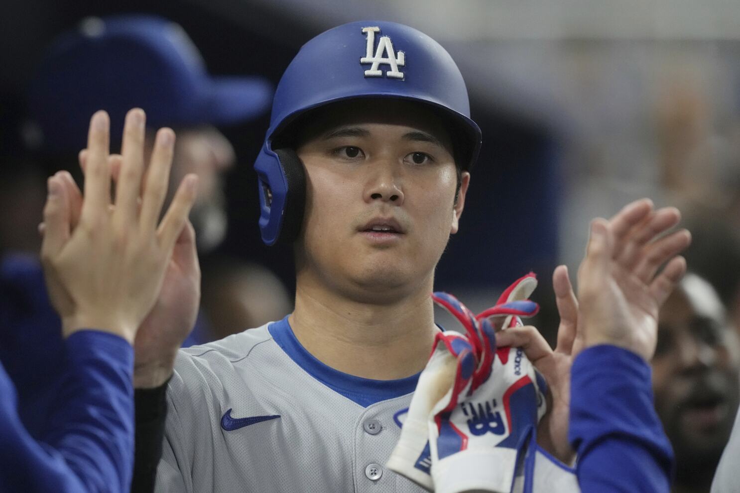 Ohtani and Freeman homer off Alcántara as Dodgers beat Marlins 7-4
