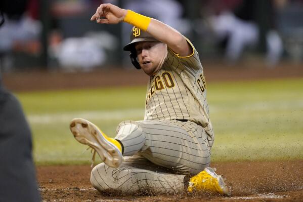 Clevinger 1-hit ball for 6 innings, Padres beat Diamondbacks