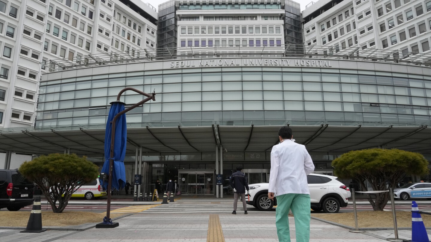 South Korea doctors’ strike: Hours left before return-to-work deadline ends
