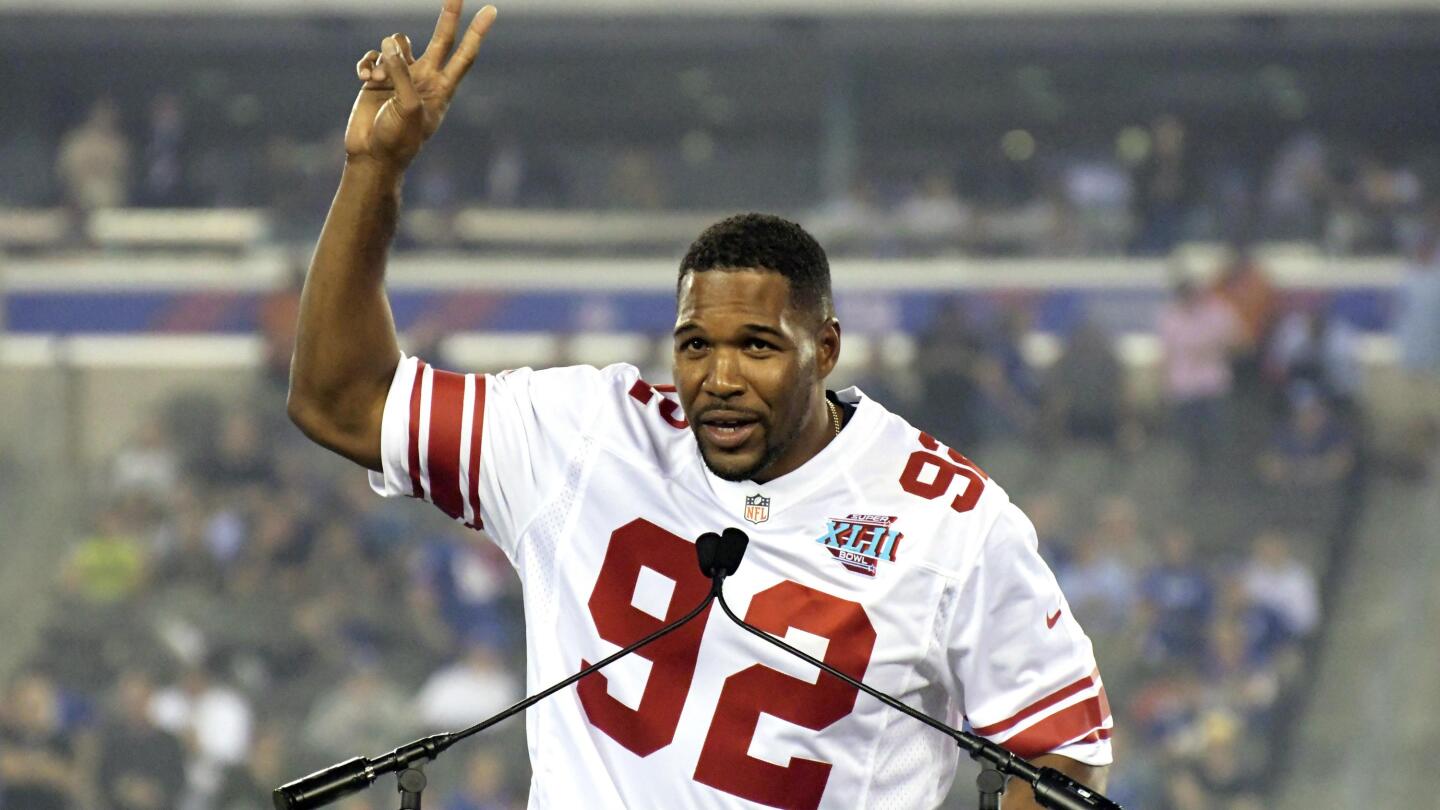 Michael Strahan's Jersey Being Retired, Eli Manning Surprises Him