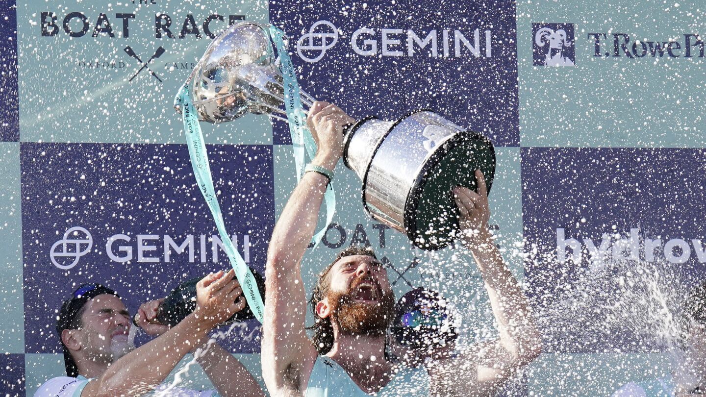 Cambridge continues Boat Race dominance with double victory over Oxford