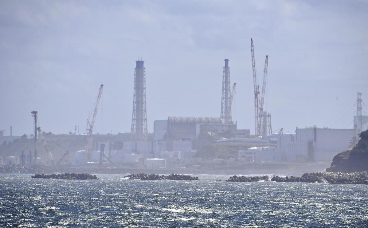 Fukushima: China bans seafood from Japan after the nuclear plant starts releasin