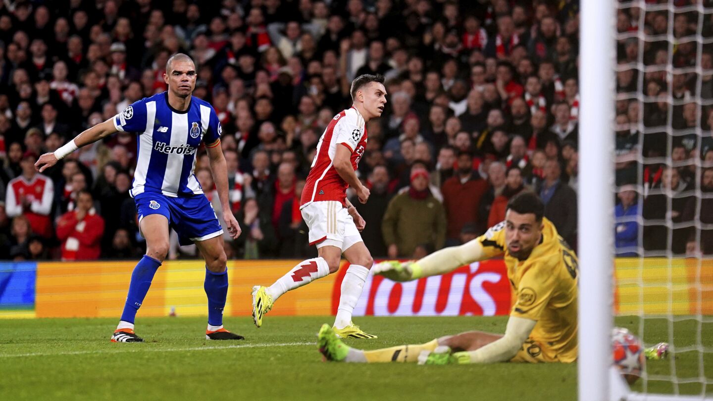 Raya aide Arsenal à battre Porto aux tirs au but pour atteindre les quarts de finale de la Ligue des champions