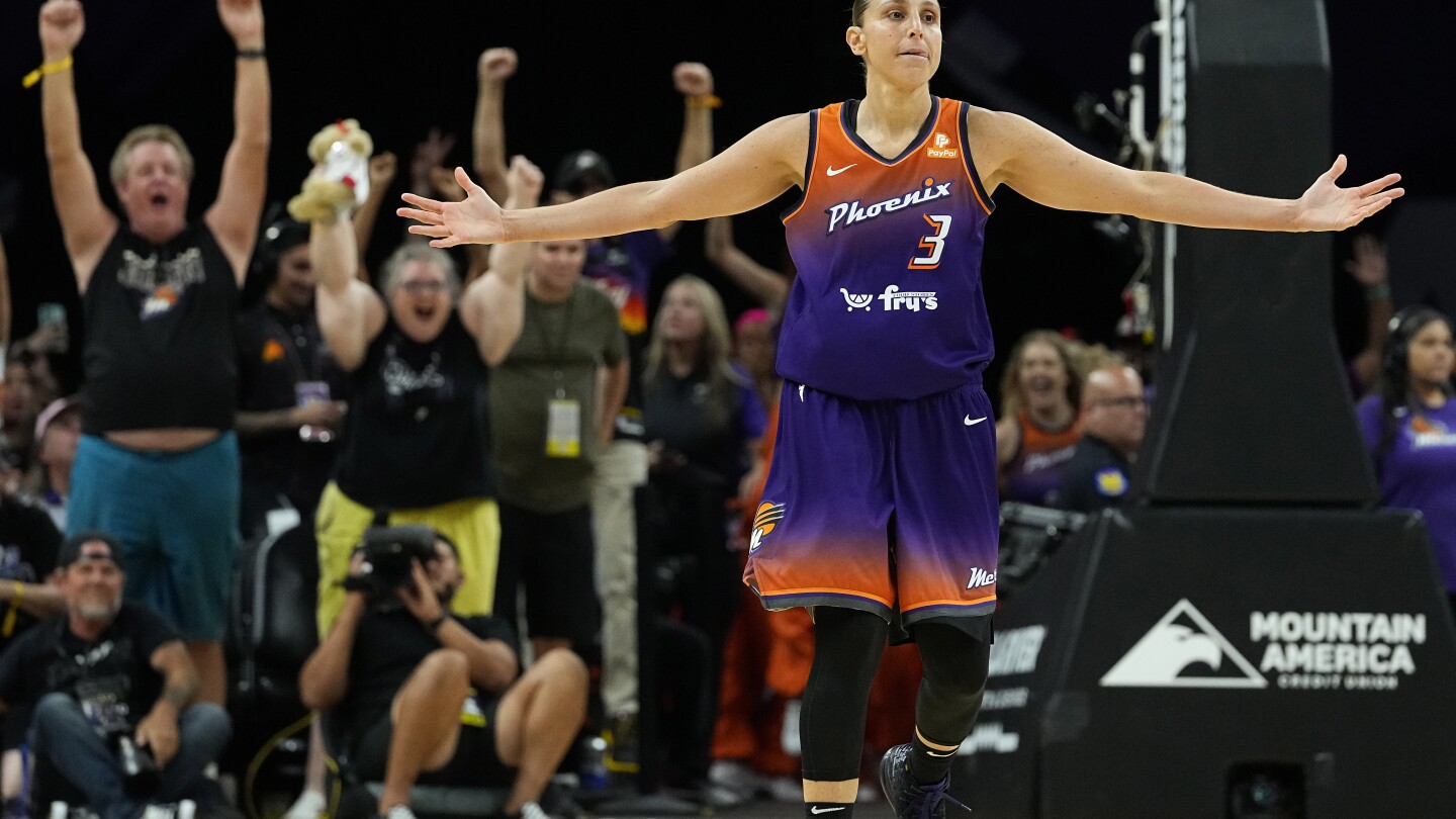 Diana Taurasi becomes first WNBA player to reach 10,000 points, scoring season-high 42 for Mercury