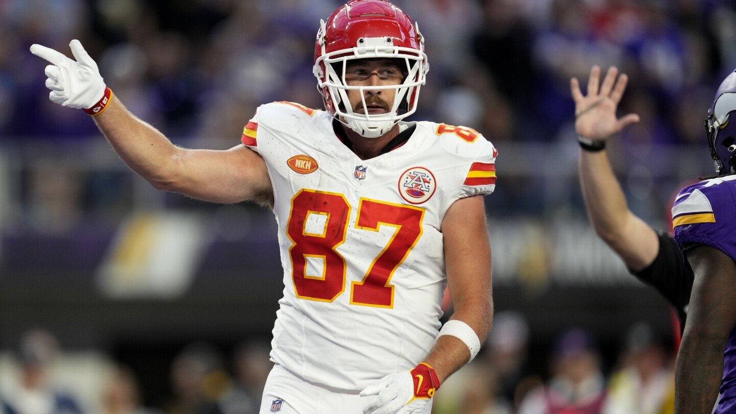 byron murphy jr taylor swift travis kelce statement - Football