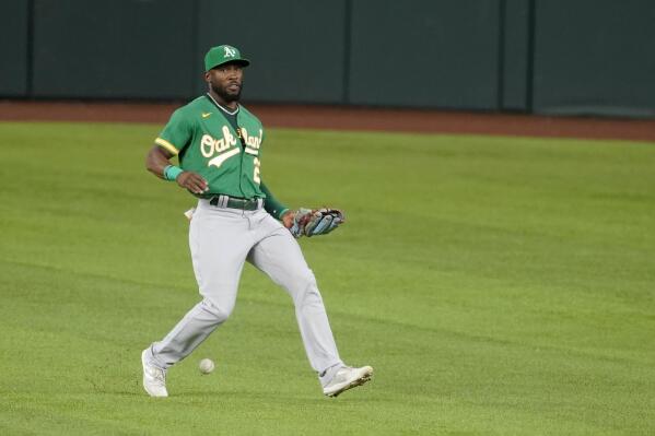 Pozo hits key HR in big-league debut, Rangers beat A's 8-6