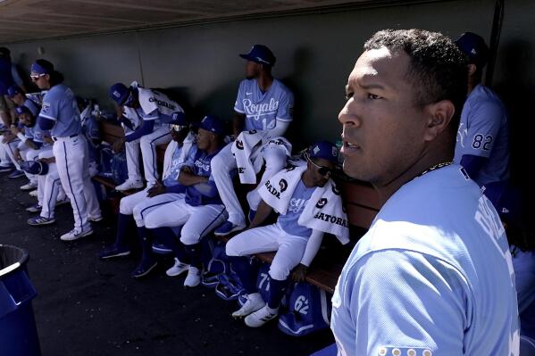 KC Royals: Salvador Perez And Lorenzo Cain Hope To Return Friday