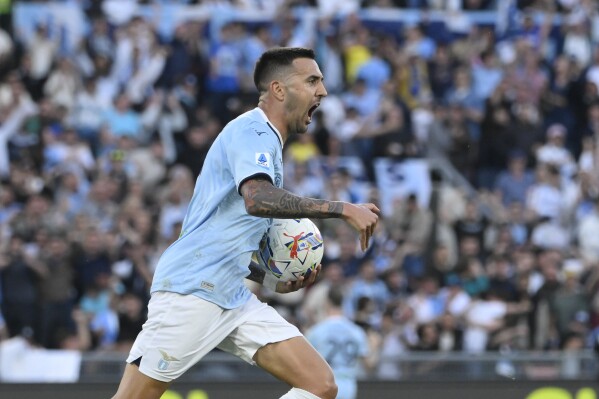 Lazio's Matias Vecino celebrates scoring during the Serie A soccer match between Lazio and Juventus at Rome's Olympic stadium, Saturday, May 10, 2025. (Fabrizio Corradetti/LaPresse via AP)