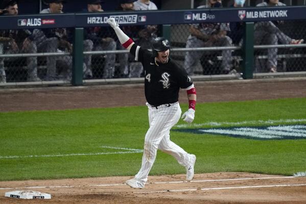 Leury Garcia Returning to White Sox on 3-Year Deal - On Tap Sports Net