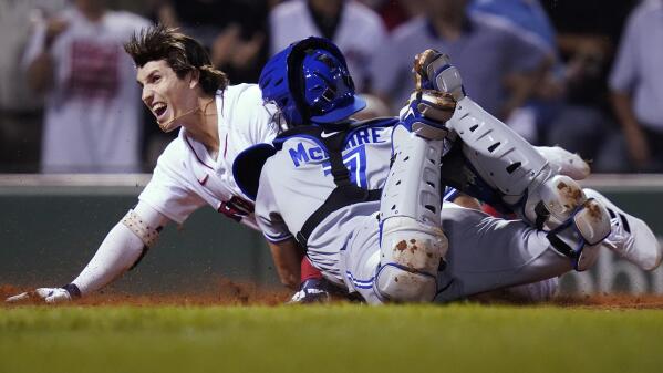 Red Sox lose game on baserunning blunder by Reese McGuire