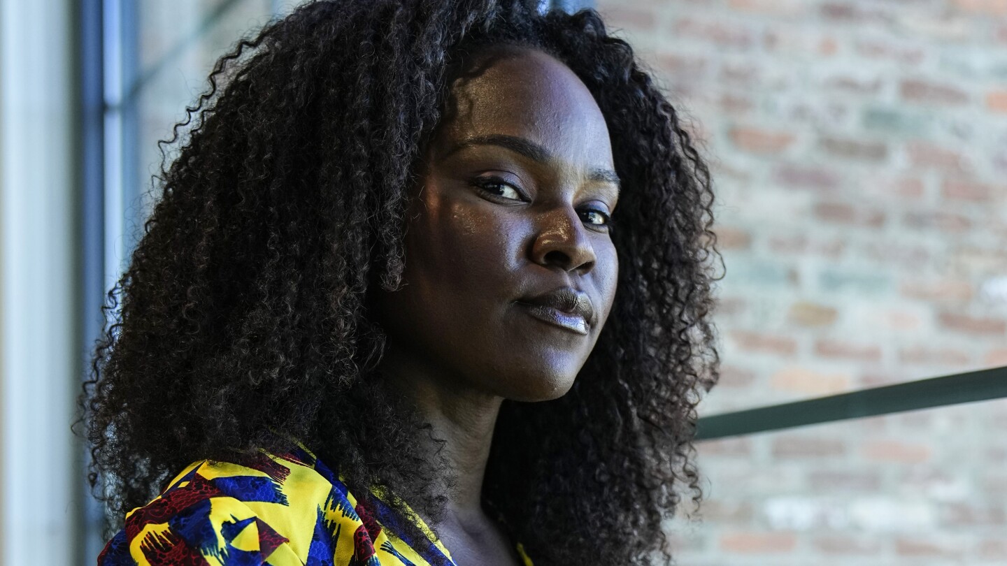 НЮ ЙОРК AP — Sophia Danner Okotie има амбициозни планове за