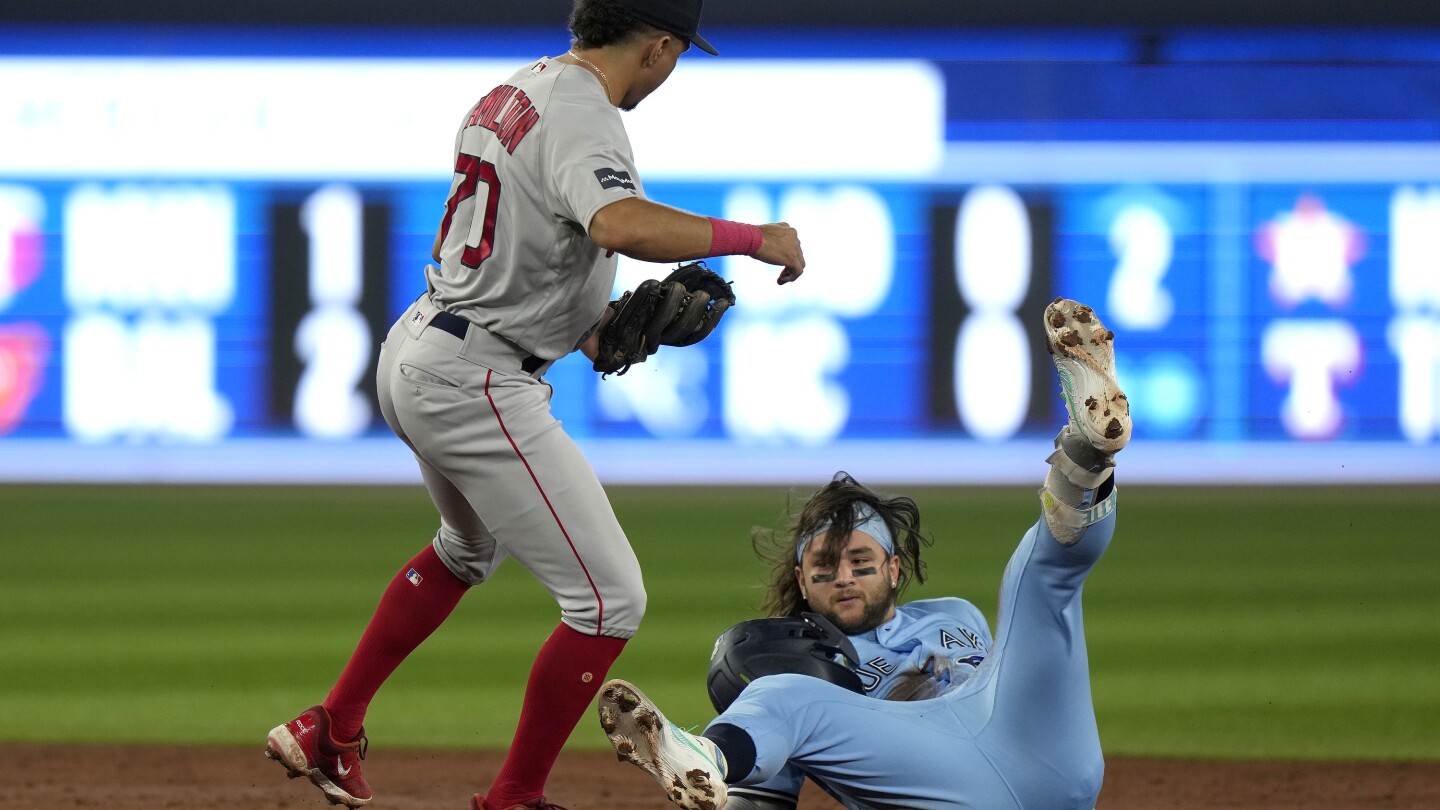 Verdugo, Red Sox rally from 4 down, top Blue Jays 6-5 in 9th - The San  Diego Union-Tribune